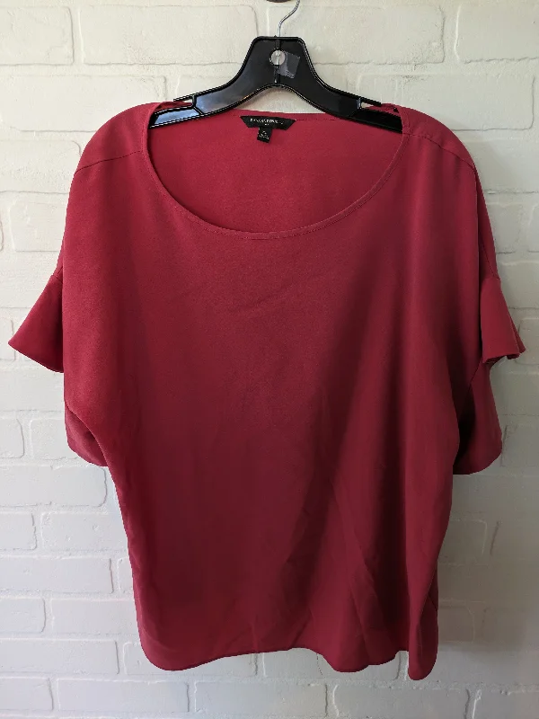 Red Top Short Sleeve Banana Republic, Size Xl Adventure