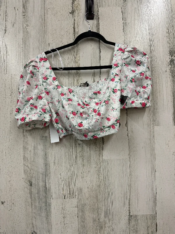 White Top Short Sleeve Lulu, Size M Streetwear Style