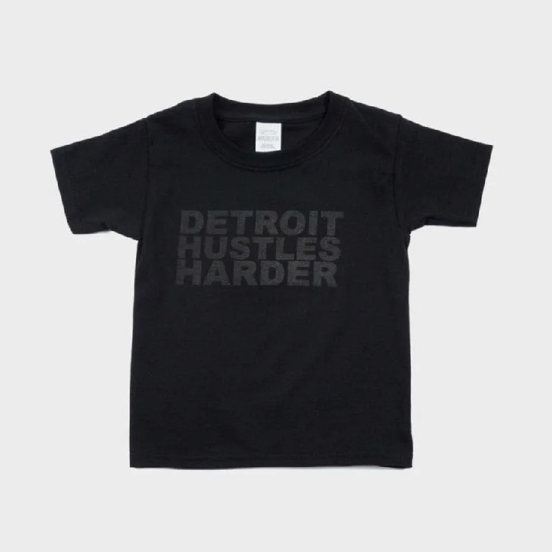 Detroit Hustles Harder Short Sleeve Black Print T Shirt (Black/Black) Modern Men's Geometric Modern Men's Geometric