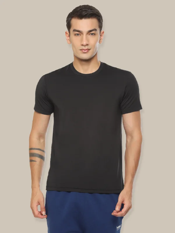 Hummel Genise Men Black Poly T-Shirt Laid Laid